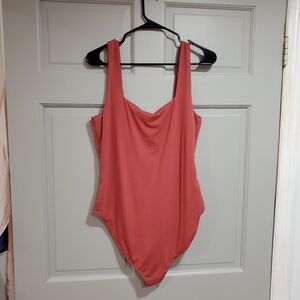 Old Navy Bodysuit Women Size XL Scoop Neck‎ Coral Sleeveless Snap closure Soft